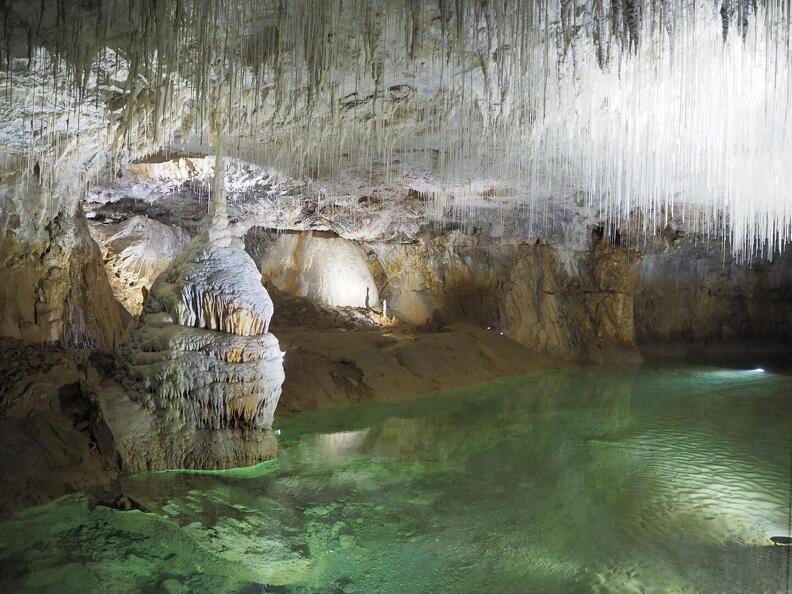 Evelyne Ferracioli - Grotte de Choranche (1).JPG